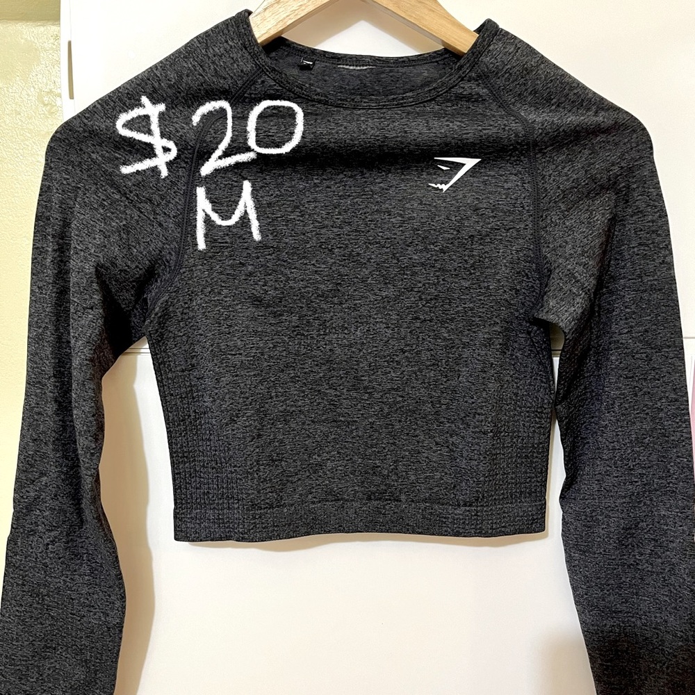 Gymshark dark gray long sleeve crop top